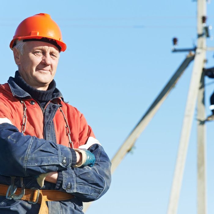 How to Deal With Damage to Powerlines After a Storm Pierce Powerline